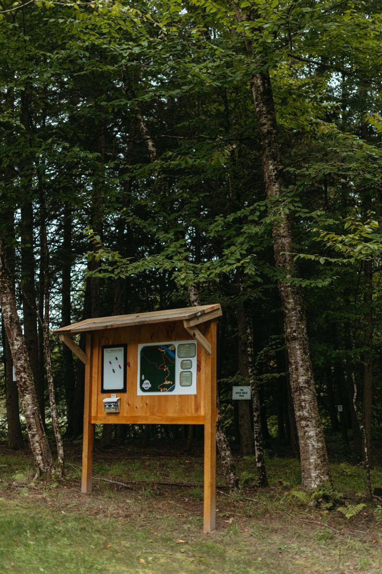 Antrim Streamside Hotel Livingston Manor Kültér fotó