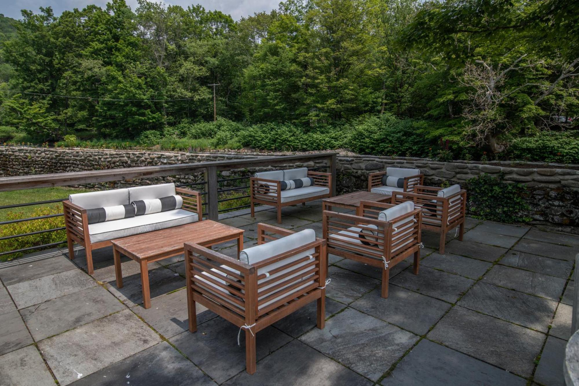 Antrim Streamside Hotel Livingston Manor Kültér fotó